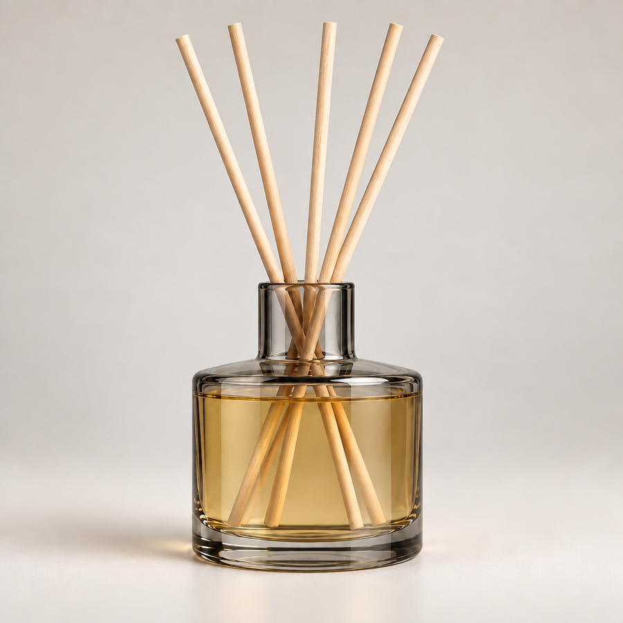 Qelmaviq™ Modern Glass Reed Diffuser Bottle hero